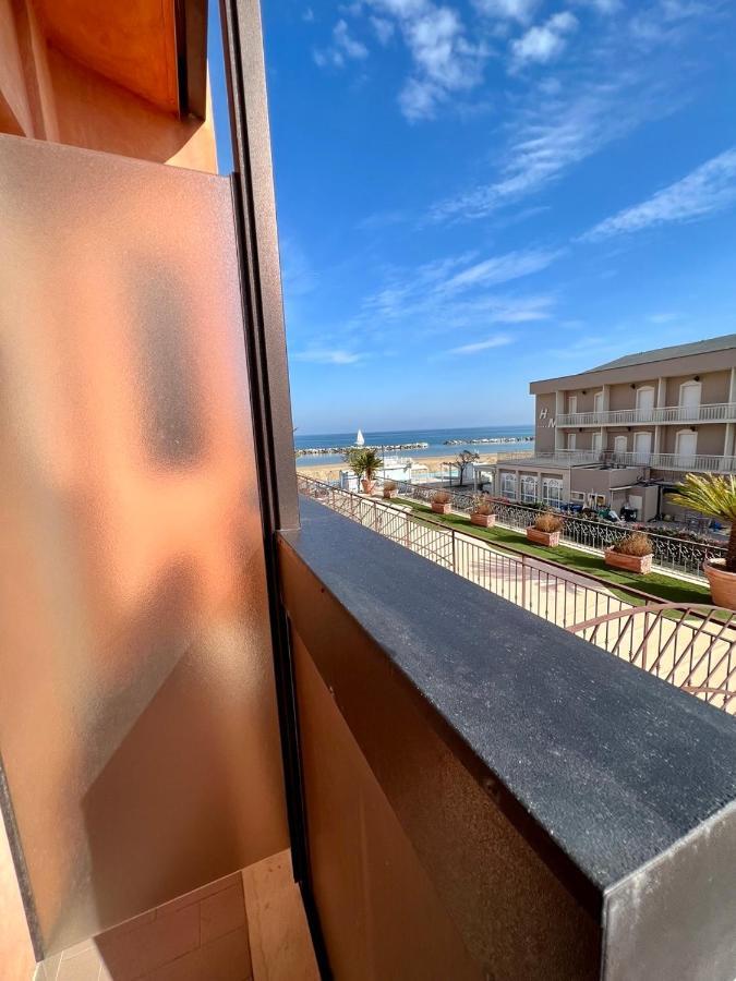 Hotel Giorgetti Palace Bellaria-Igea Marina Esterno foto