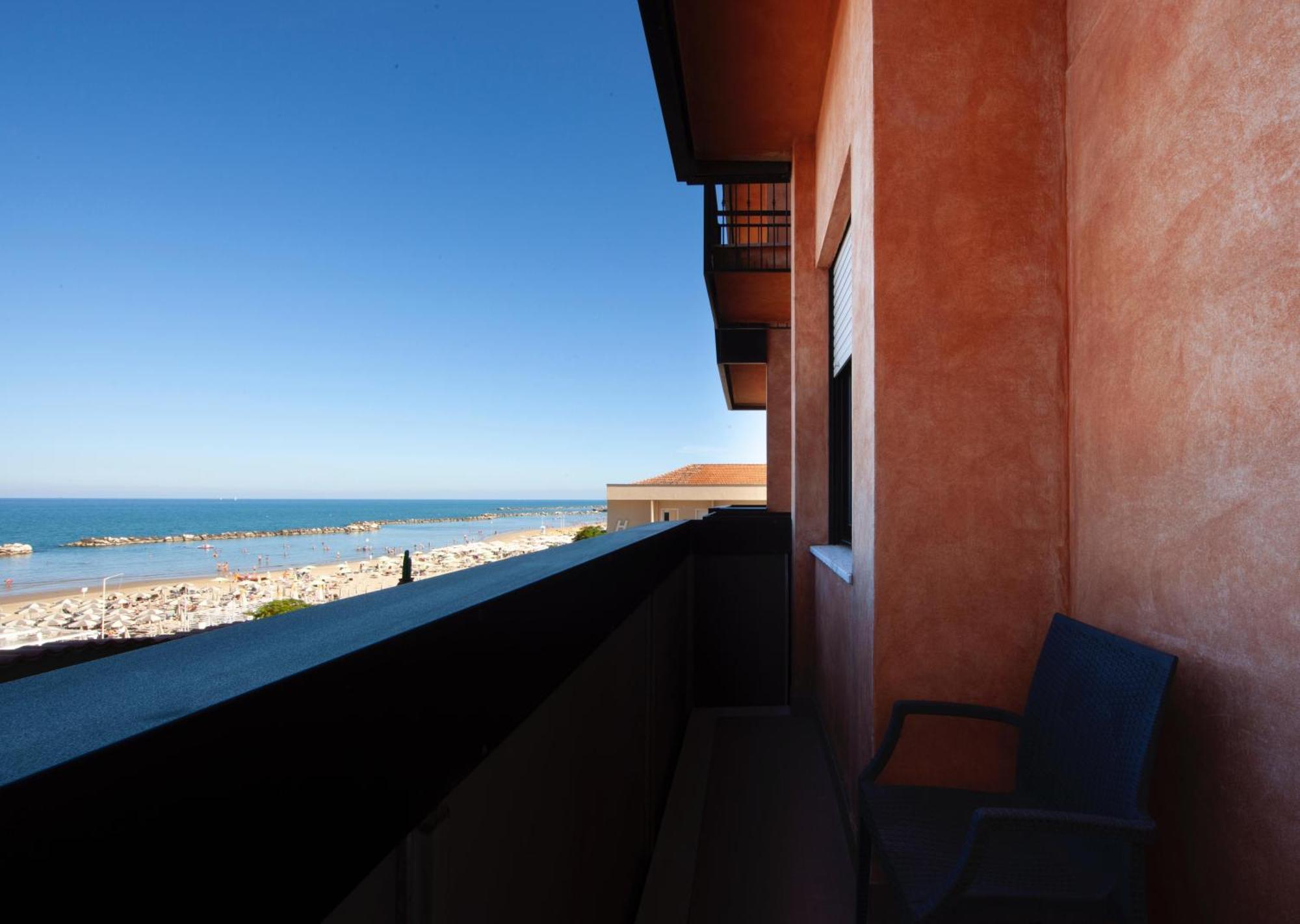 Hotel Giorgetti Palace Bellaria-Igea Marina Esterno foto