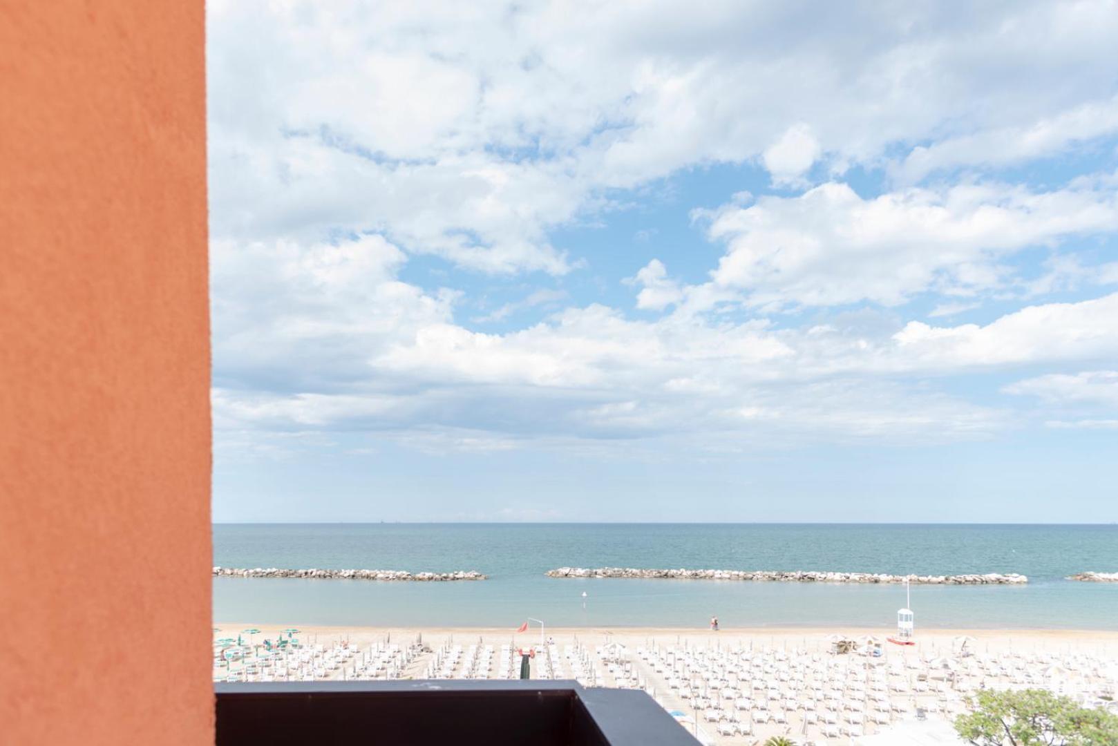 Hotel Giorgetti Palace Bellaria-Igea Marina Esterno foto